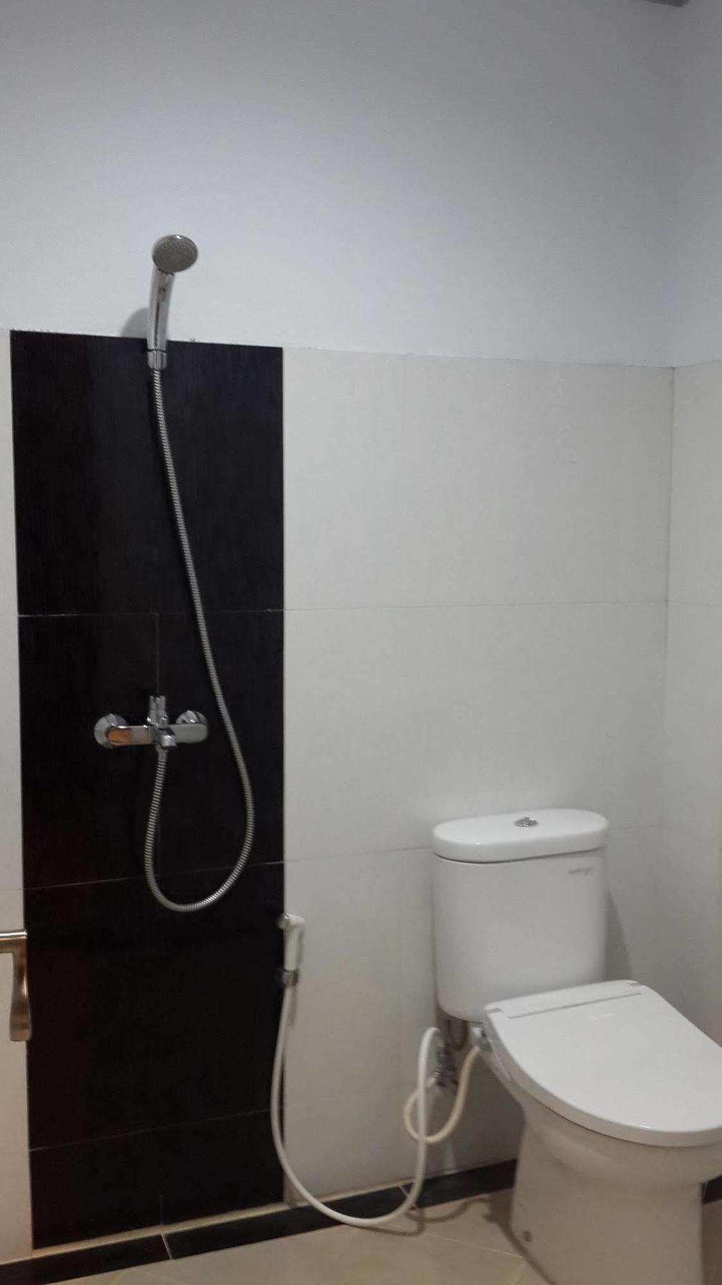 Reddoorz Plus @ Paal 2 Manado Bagian luar foto