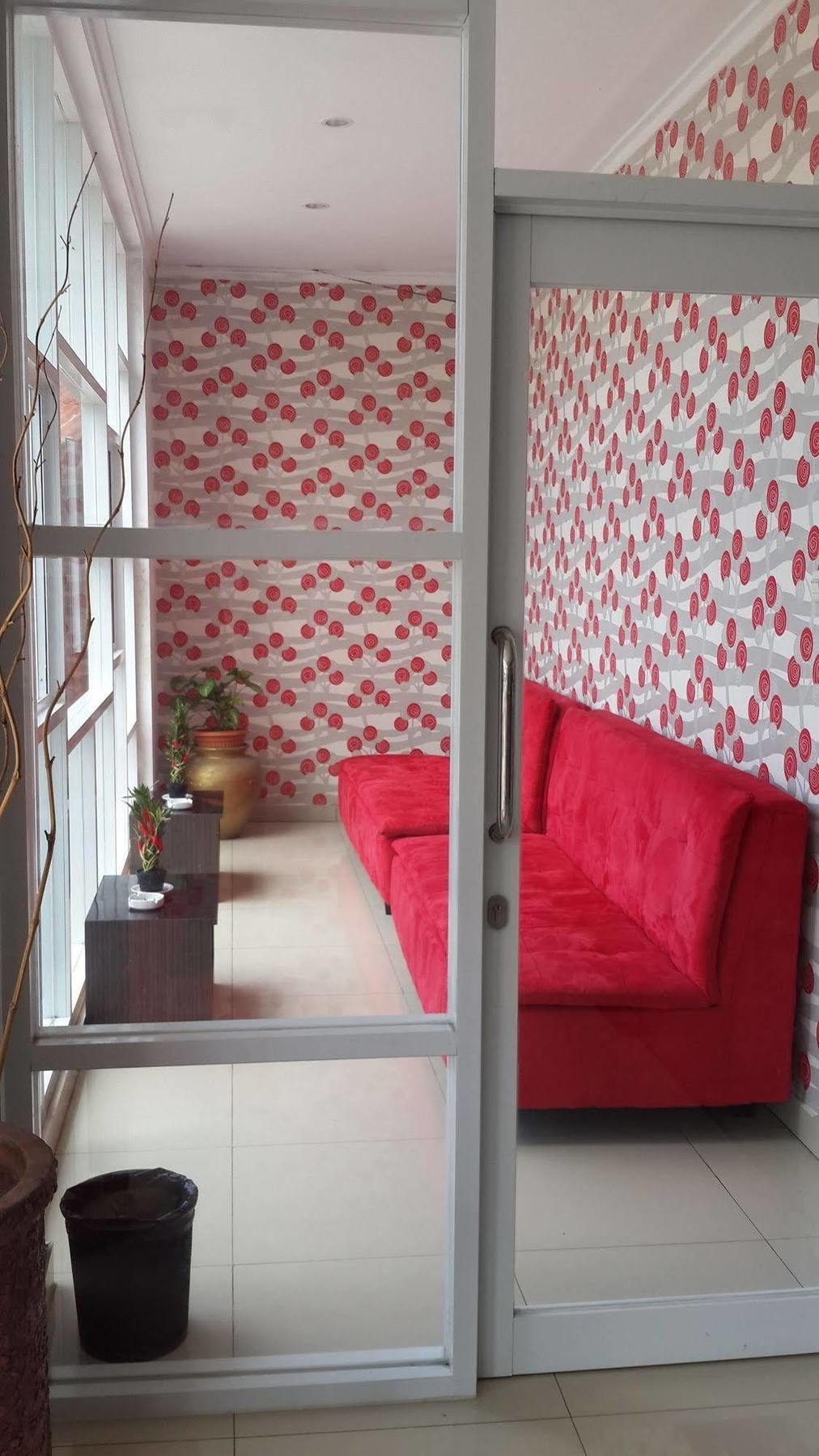 Reddoorz Plus @ Paal 2 Manado Bagian luar foto