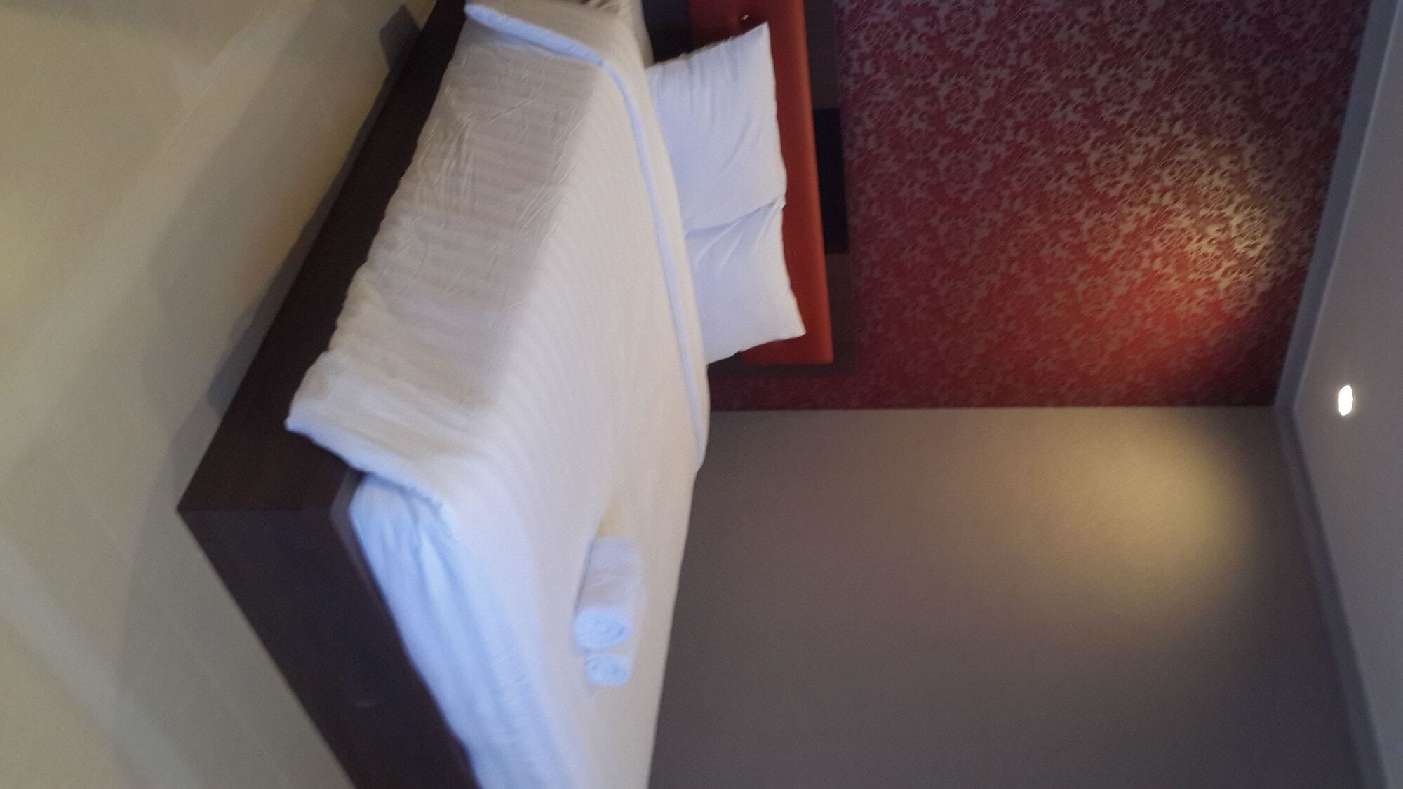 Reddoorz Plus @ Paal 2 Manado Bagian luar foto